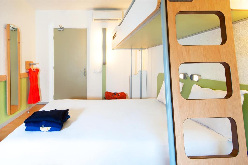 Ibis Budget Конкарно Номер фото