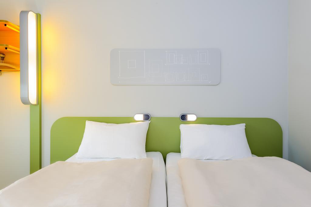 Ibis Budget Конкарно Екстер'єр фото