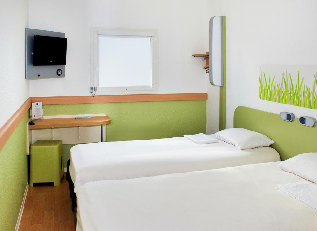 Ibis Budget Конкарно Екстер'єр фото